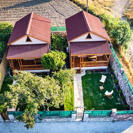 Gunesinevi Sakura Suites וילה דטקה